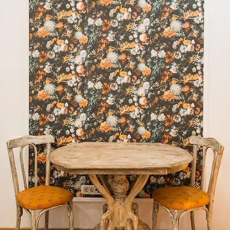 Apollonia Estate Old Town Big And Luxurious