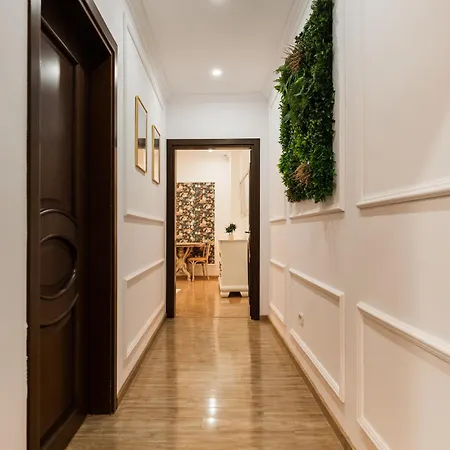 Apollonia Estate Old Town Big And Luxurious דירה בראשוב