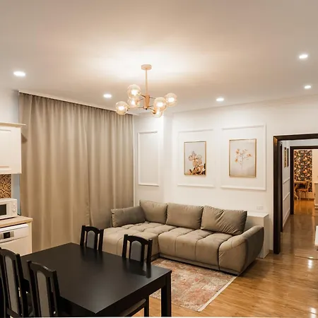 Apollonia Estate Old Town Big And Luxurious דירה *