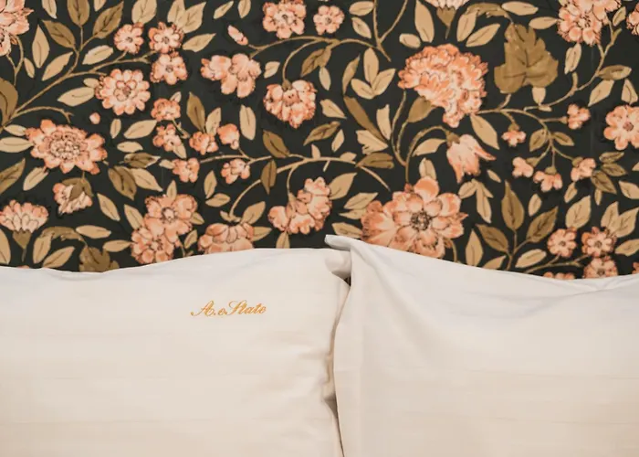 Apollonia Estate Old Town Big And Luxurious *