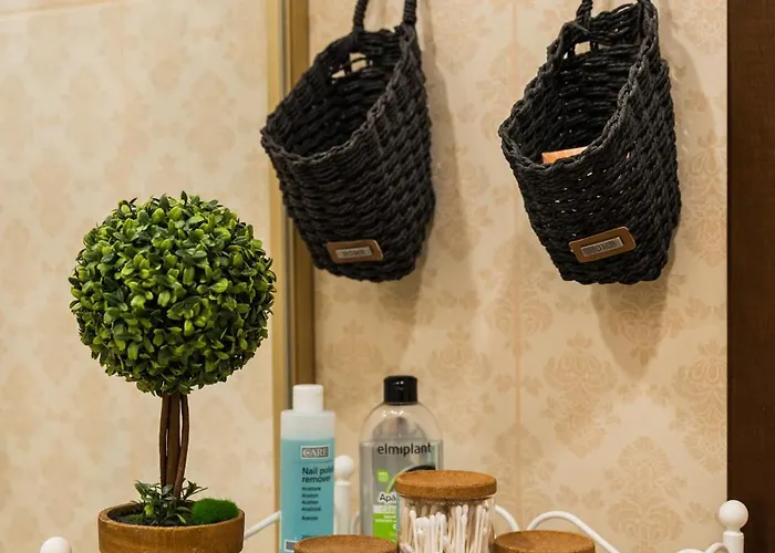 Apollonia Estate Old Town Big And Luxurious *