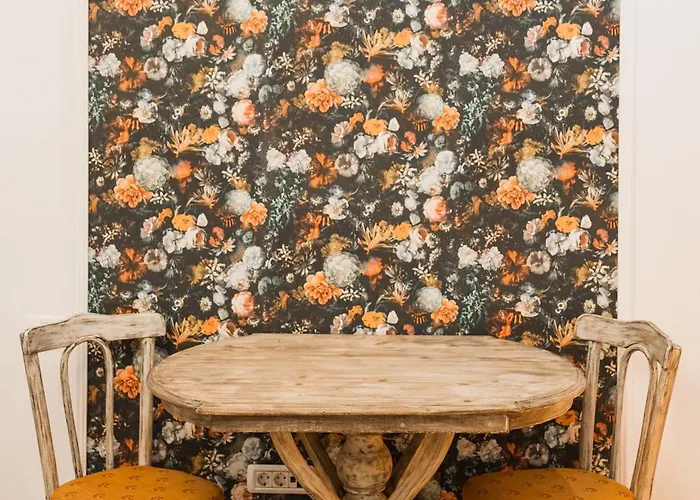 Apollonia Estate Old Town Big And Luxurious