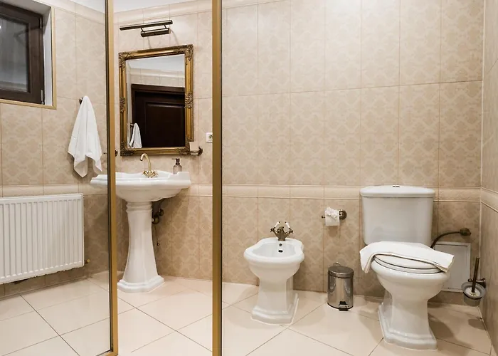 Apollonia Estate Old Town Big And Luxurious