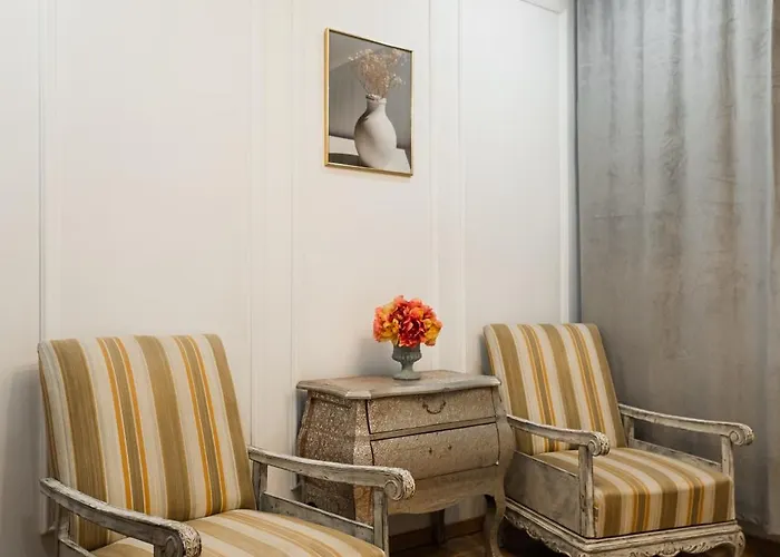 Apollonia Estate Old Town Big And Luxurious