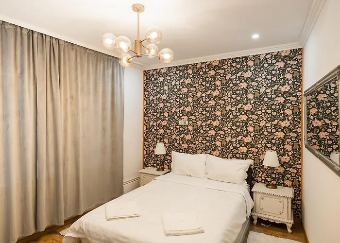 Apollonia Estate Old Town Big And Luxurious Apartamento Braşov